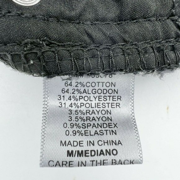 Love Tree Medium Black Denim Distressed Shorts - Picture 7 of 8